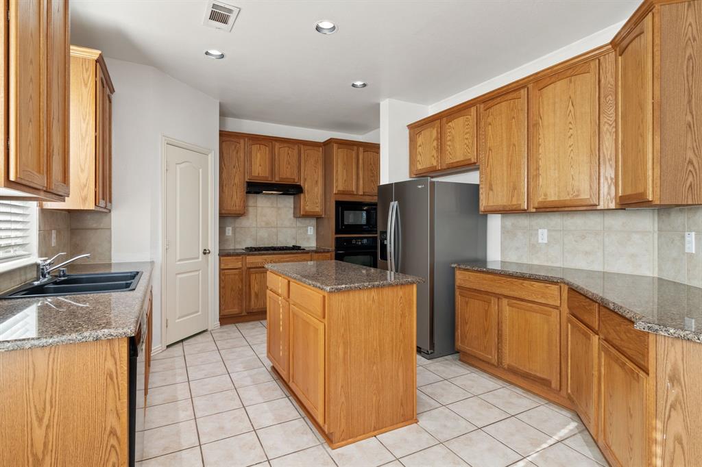 Creekwood At Hidden Lakes - Residential