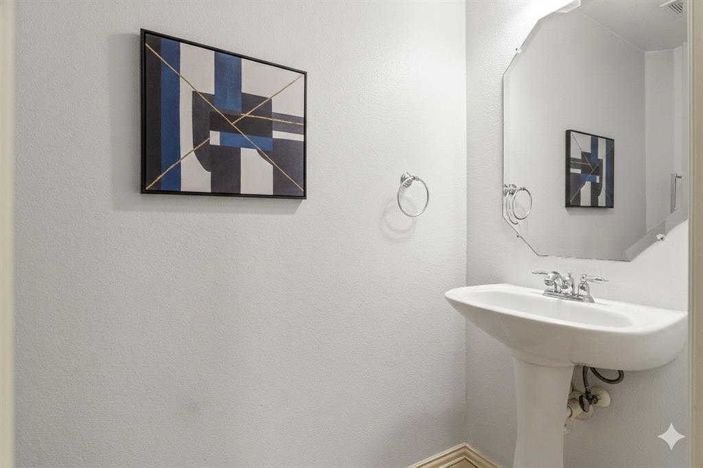 Creekwood At Hidden Lakes - Residential