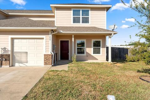 A home in Mabank