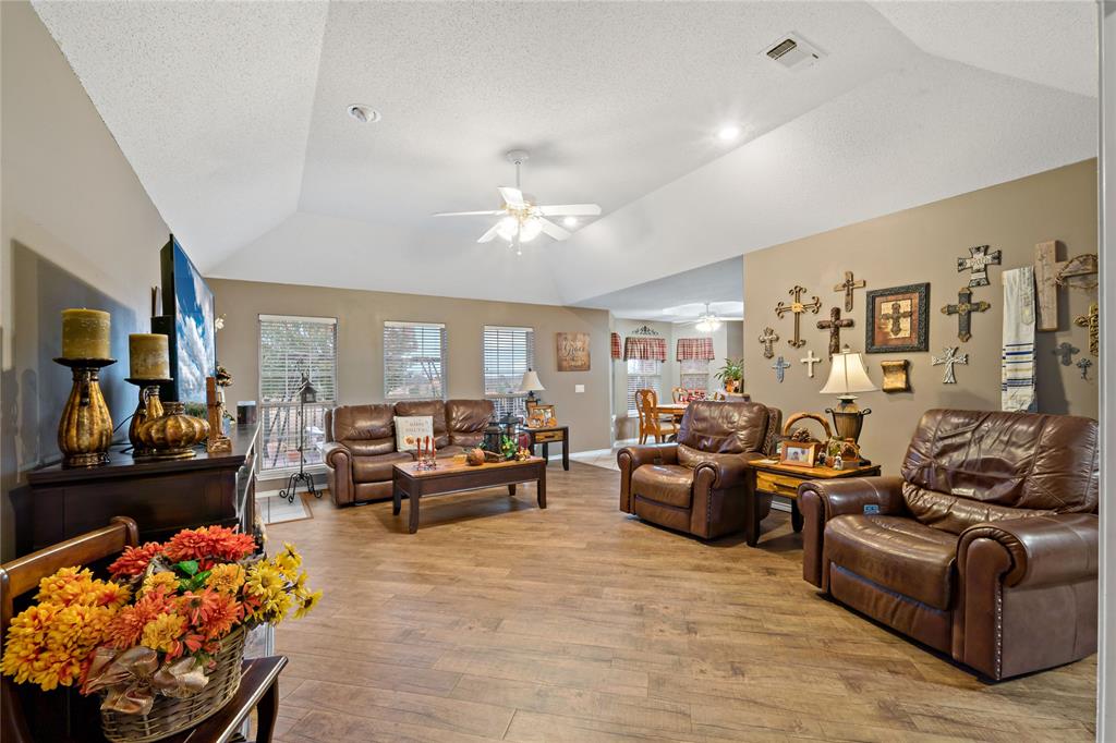3356 FARM ROAD 1502