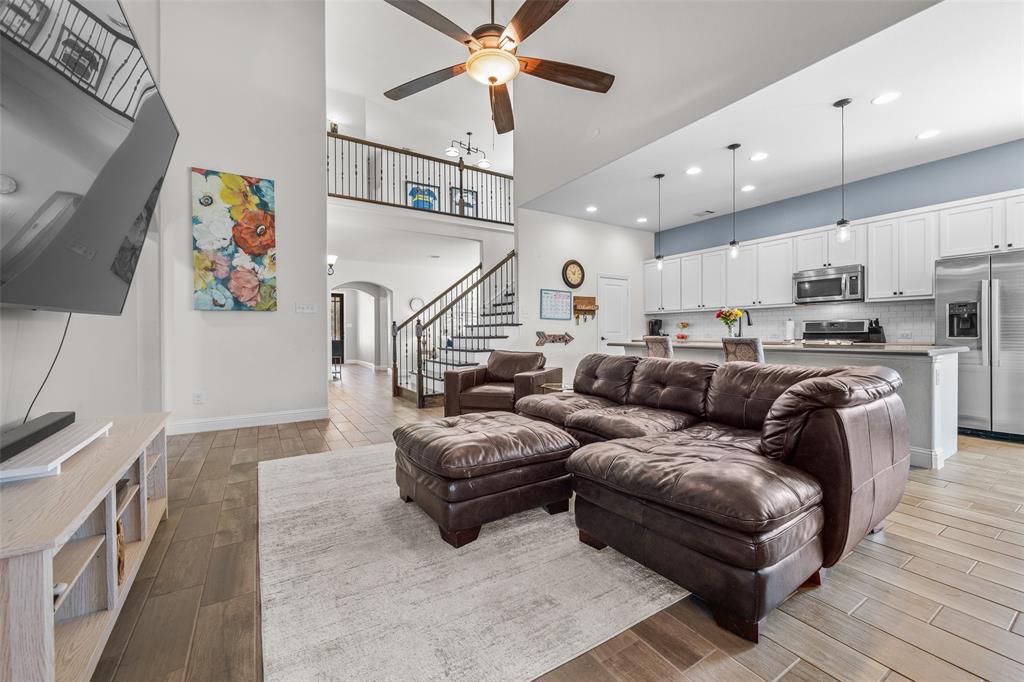 15529 Pioneer Bluff Trail