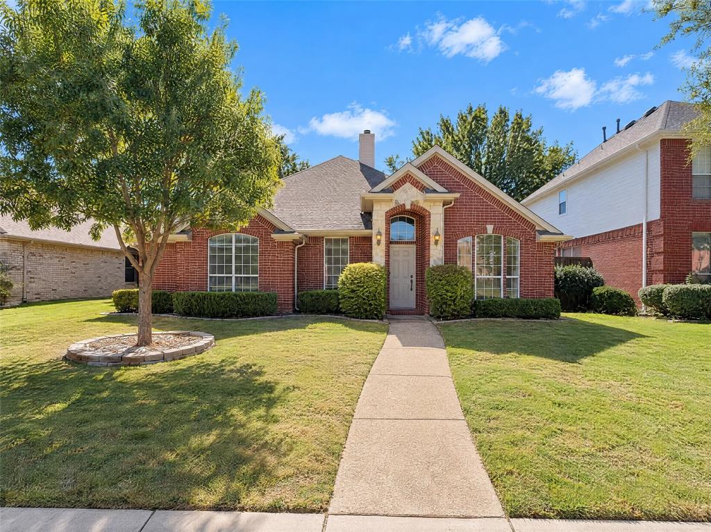 Photo of 9911 Max Lane, Frisco, TX 75035 (MLS # 21422653)