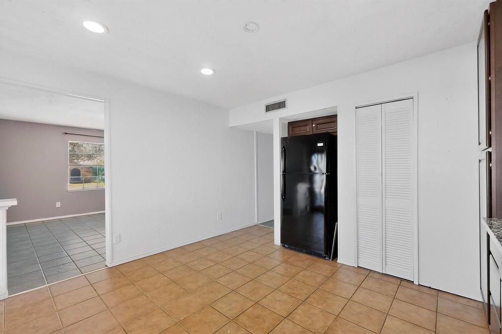 Woodlake 1 - Residential