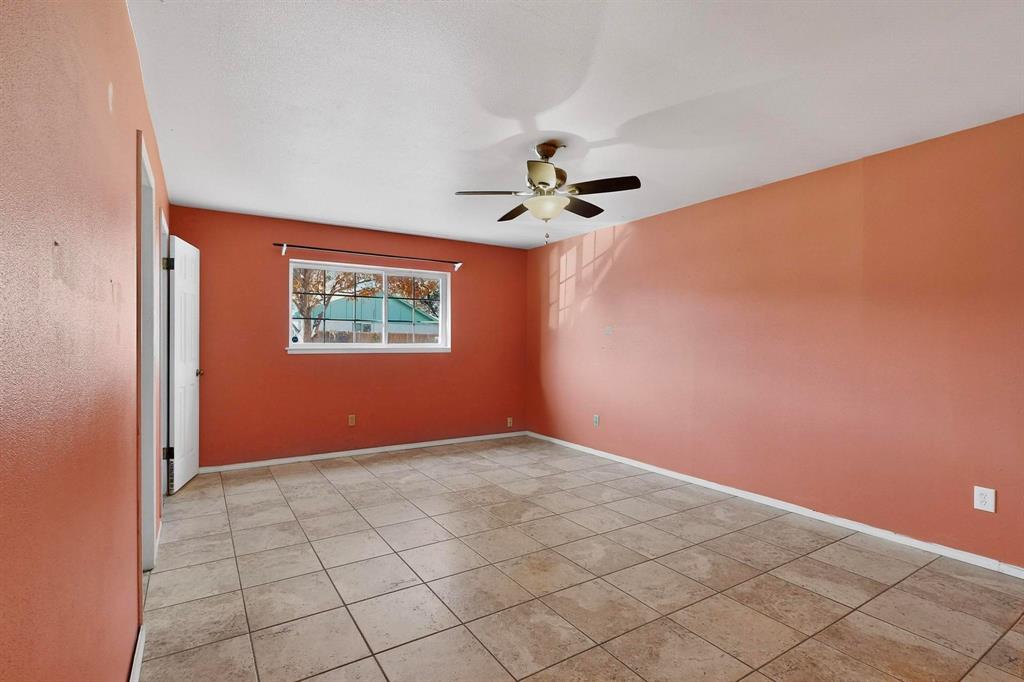 Woodlake 1 - Residential