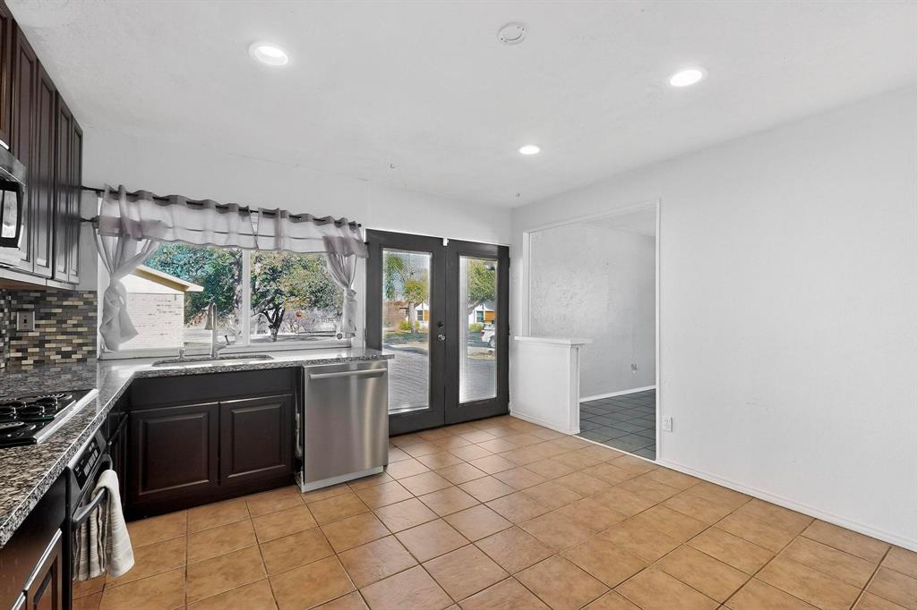 Woodlake 1 - Residential