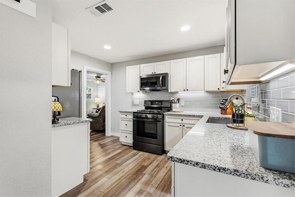 Valwood Park 04 - Residential