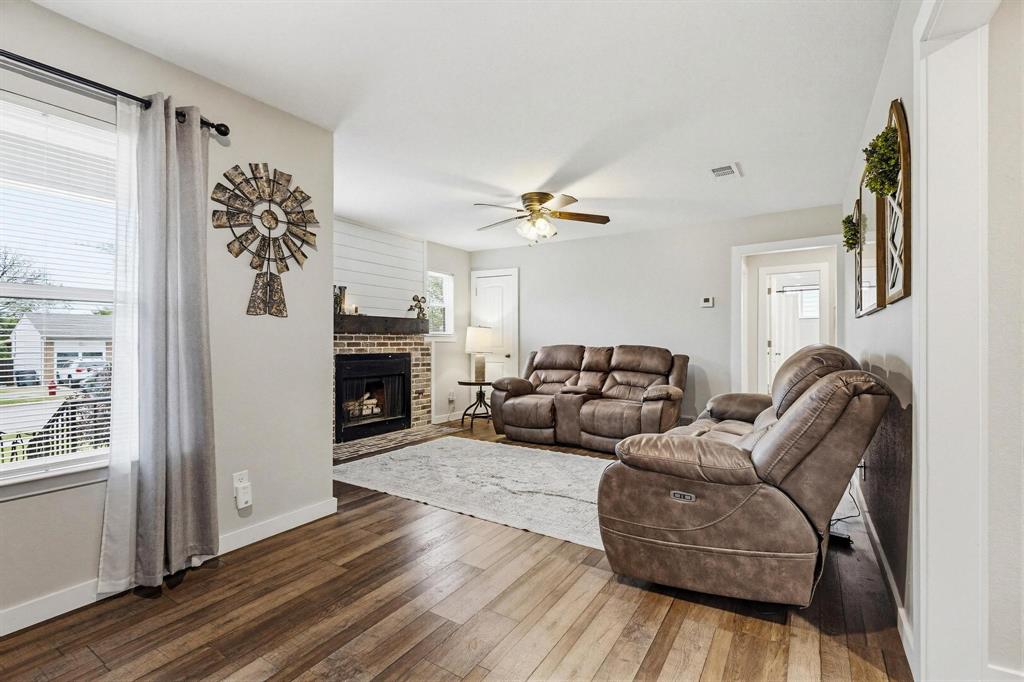 Valwood Park 04 - Residential