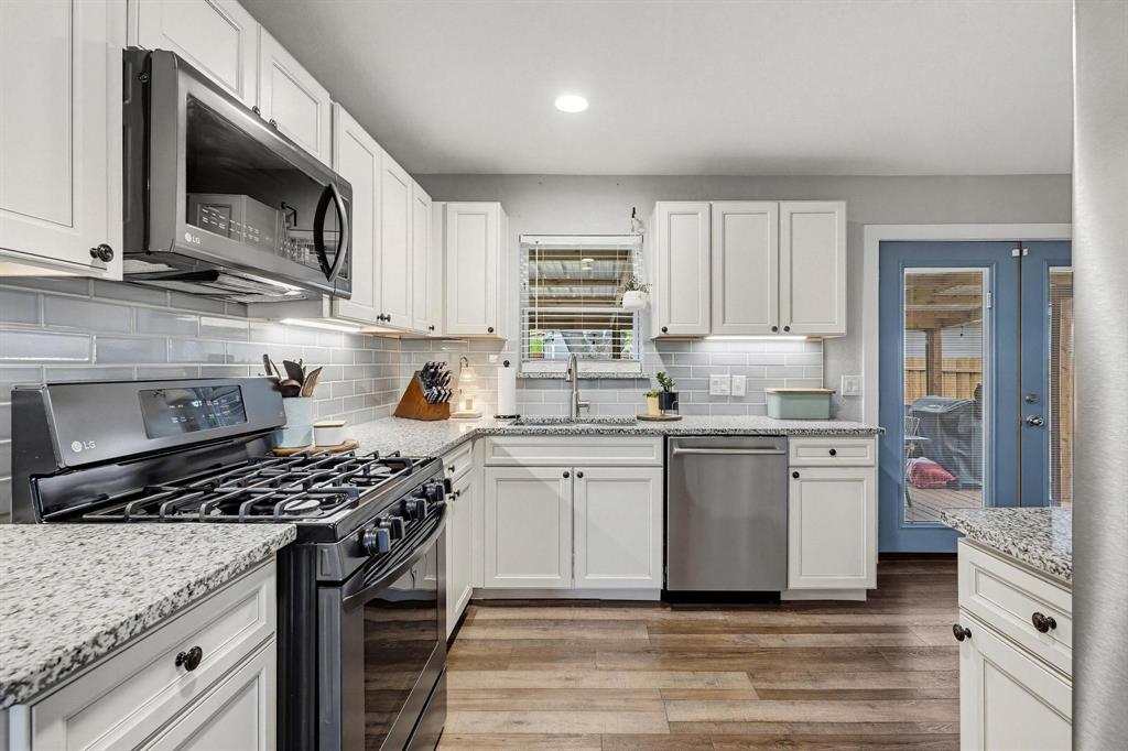 Valwood Park 04 - Residential