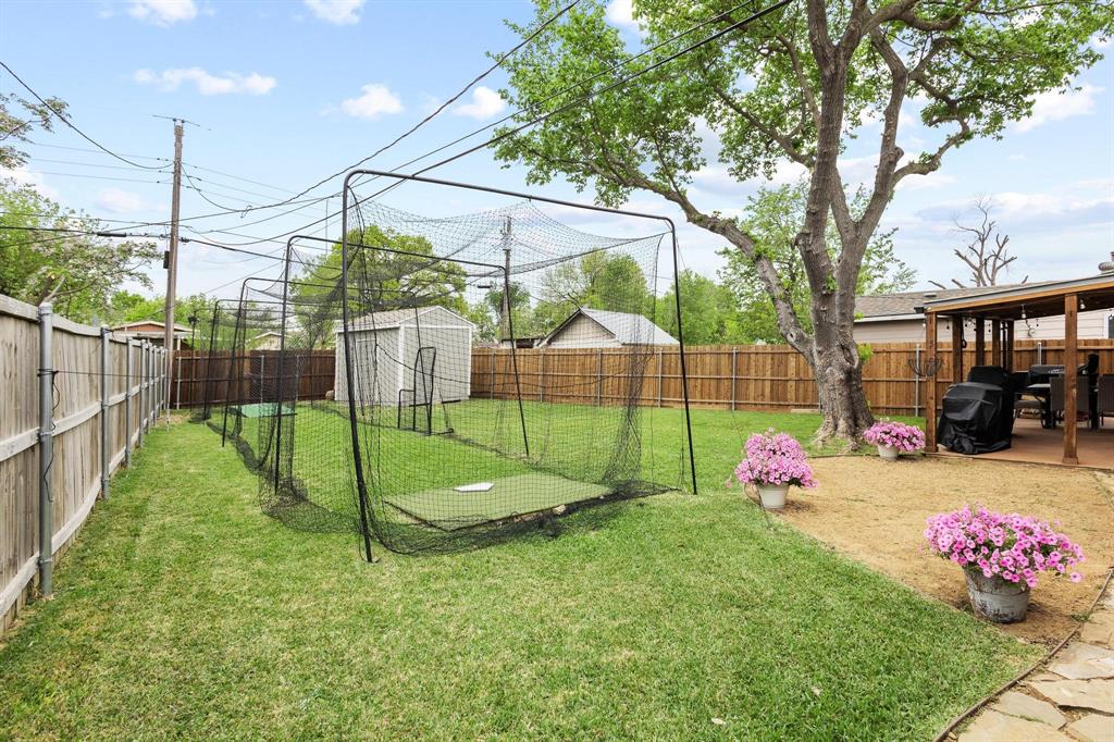 Valwood Park 04 - Residential