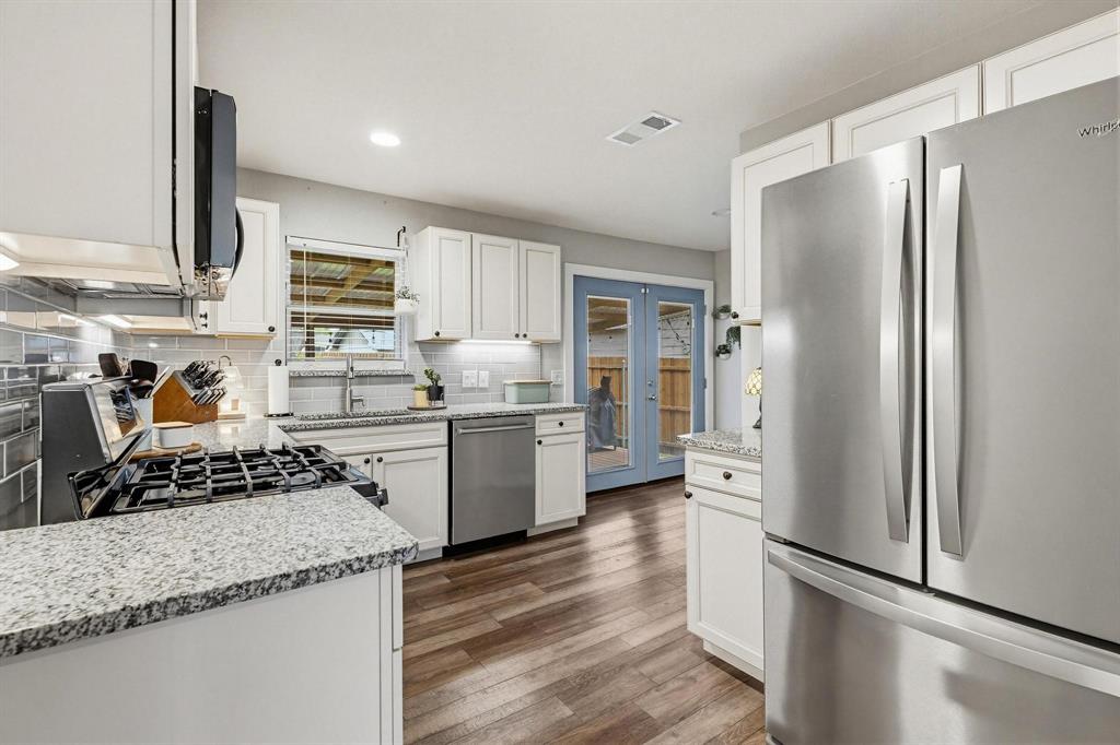 Valwood Park 04 - Residential