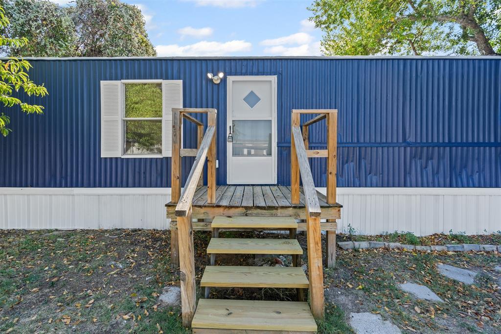 Blue Water Shores - Residential