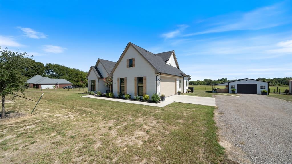 505 Vz County Road 4106 - Photo 2
