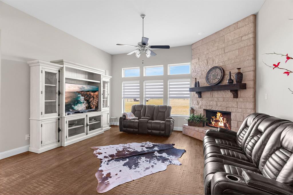 WINDHAVEN FARMS PHASE 1 & 2 - Residential