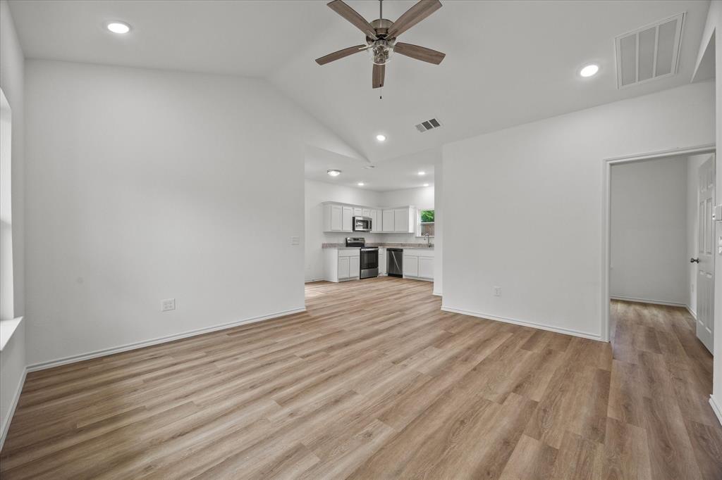 405 Vista Meadows