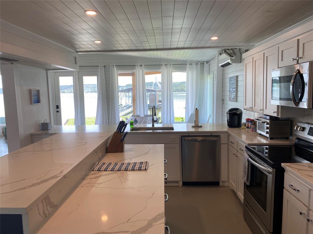 Pk Lake - Residential