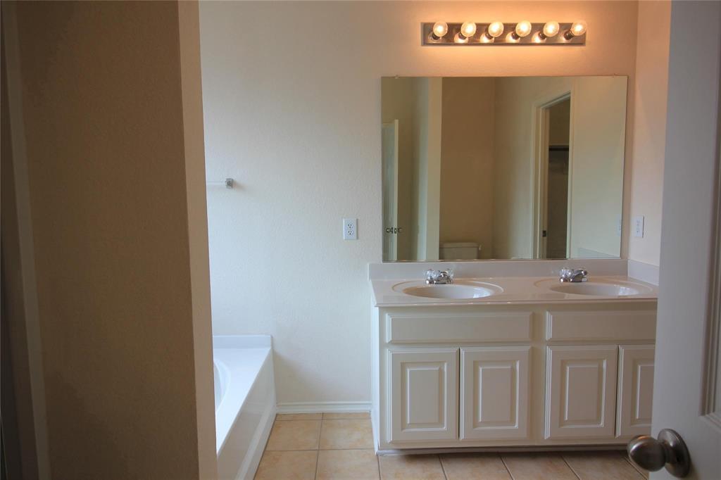 Sendera Ranch - Residential Lease