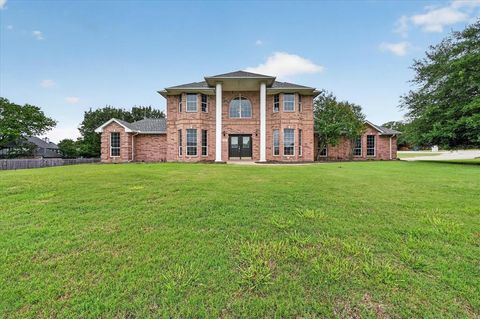 Photo of 2212 Summit Drive, Burleson, TX 76028 (MLS # 21258012)