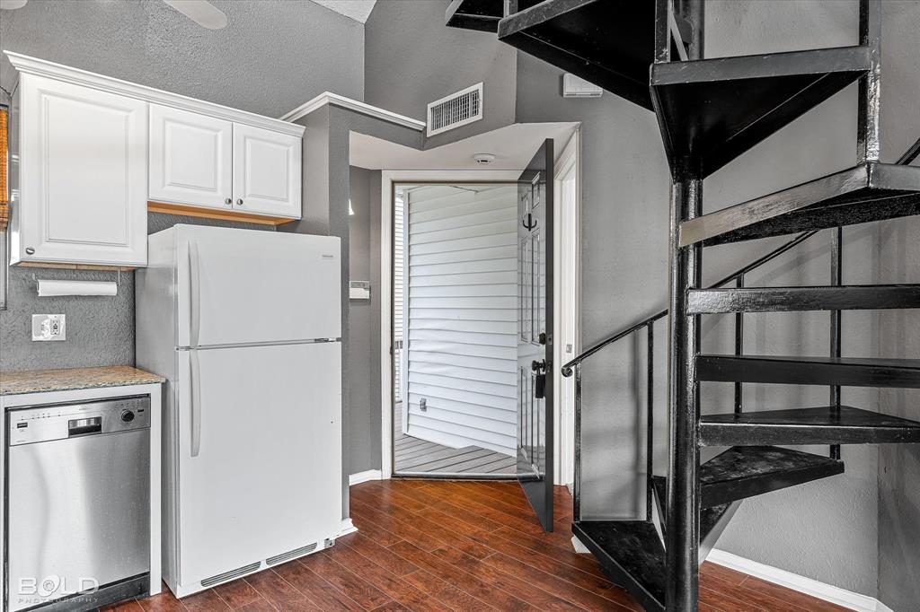 Shreveport, Louisiana 71115, United States, 2 Bedrooms Bedrooms, ,2 BathroomsBathrooms,Residential,Pending,140659