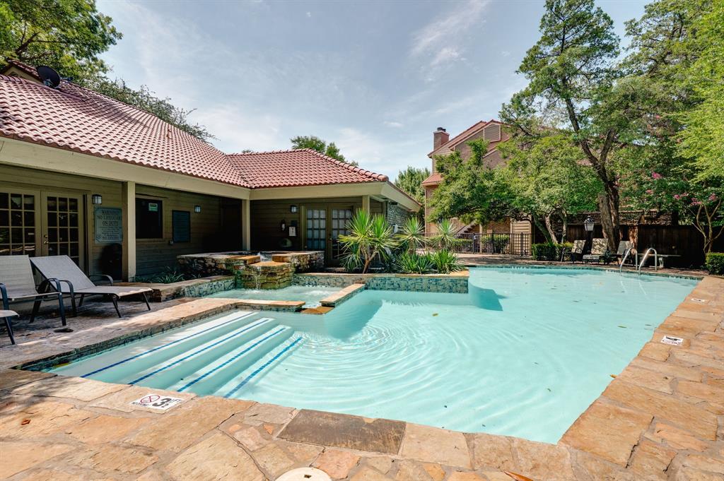 Monticello Crossroads Condo Ph 01-03 - Residential