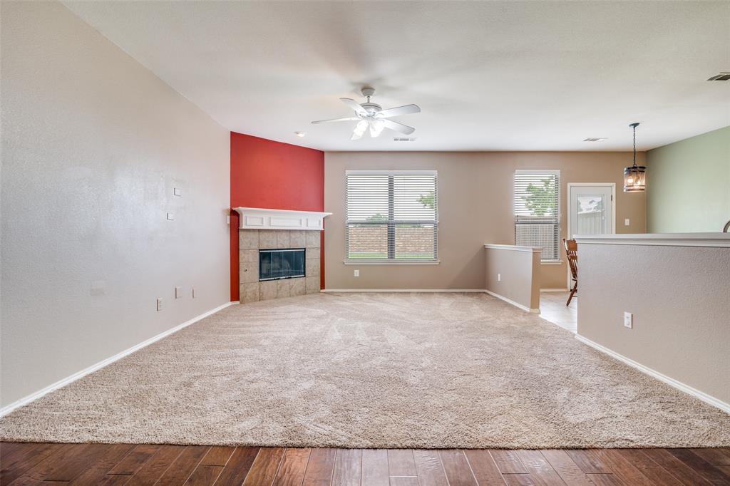 3646 Hawthorne Trail