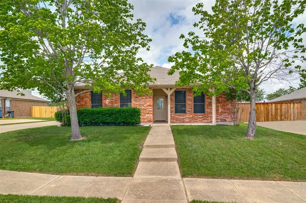 Photo of 3646 Hawthorne Trail, Rockwall, TX 75032 (MLS # 21238853)
