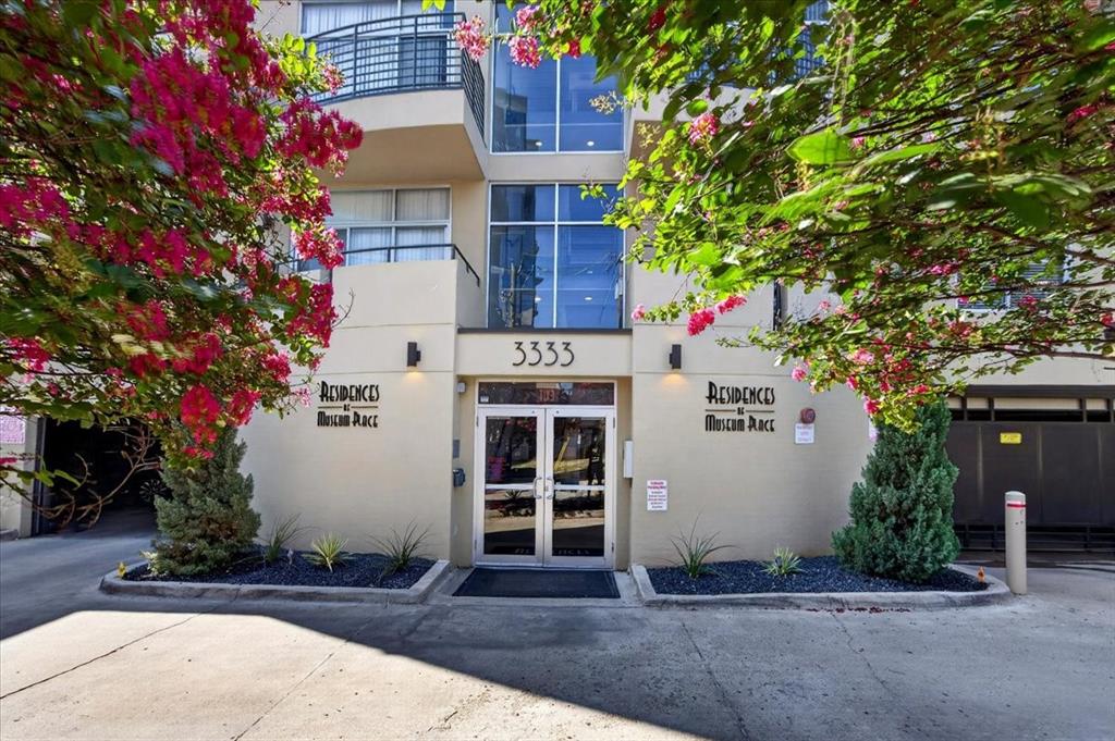 3333 Darcy Street 2102
