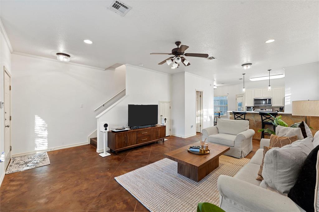 2009 S 10th Street 6