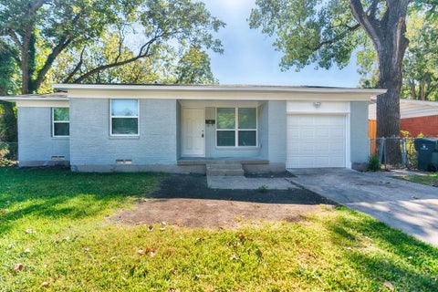 Photo of 2714 Maple Drive, Garland, TX 75042 (MLS # 21350667)