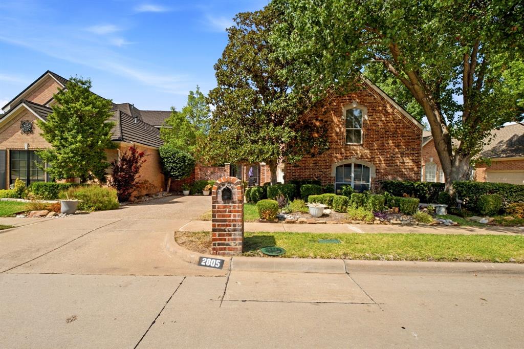 2805 Prestonwood Drive