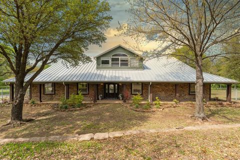 162 Ranchway Drive Burleson TX 76028