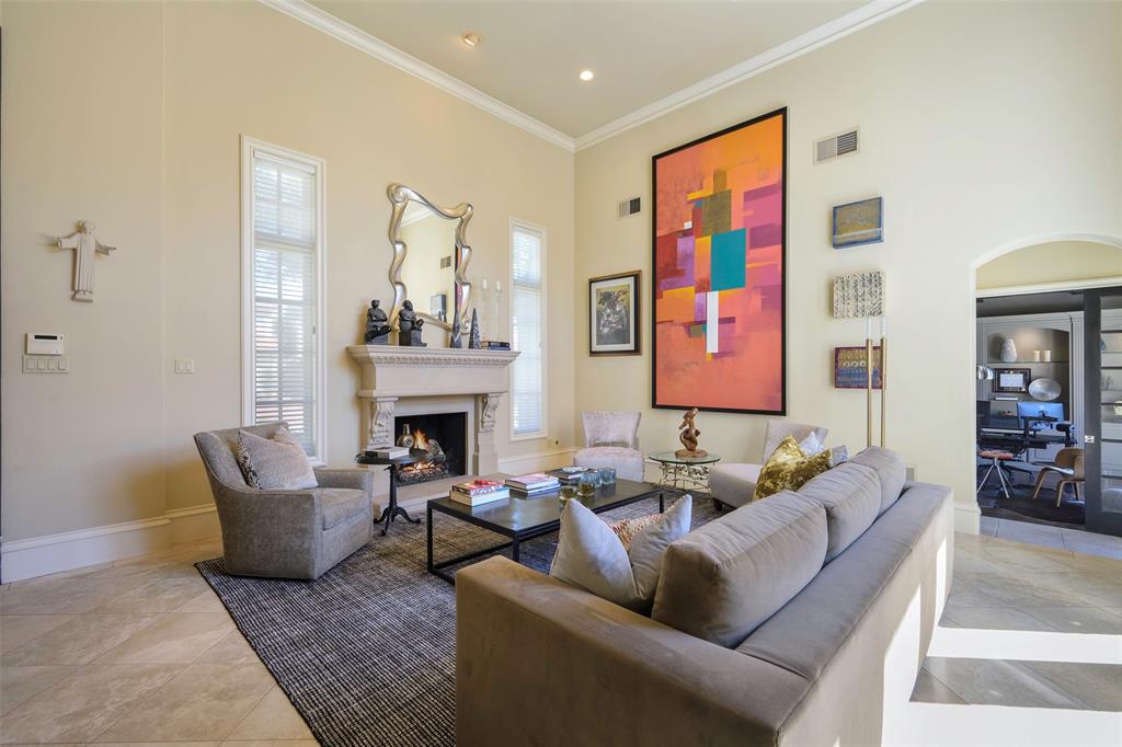 3209 Silver Creek Drive