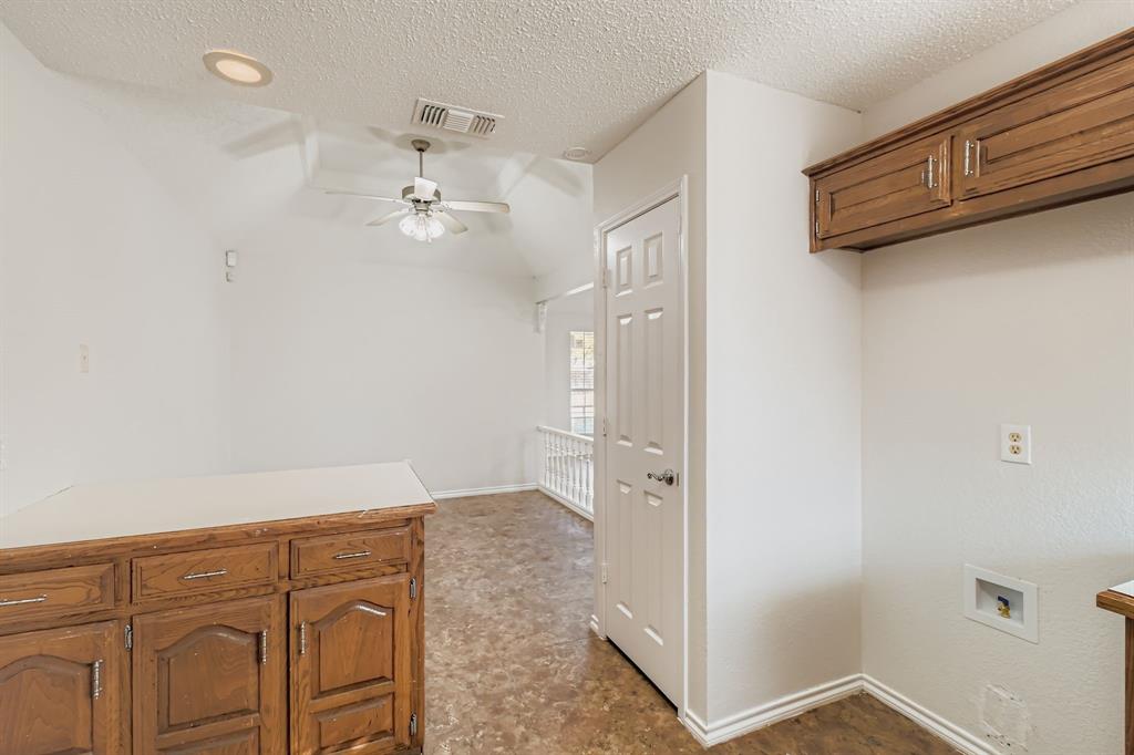 Bryan Place In Cedars Rev - Residential