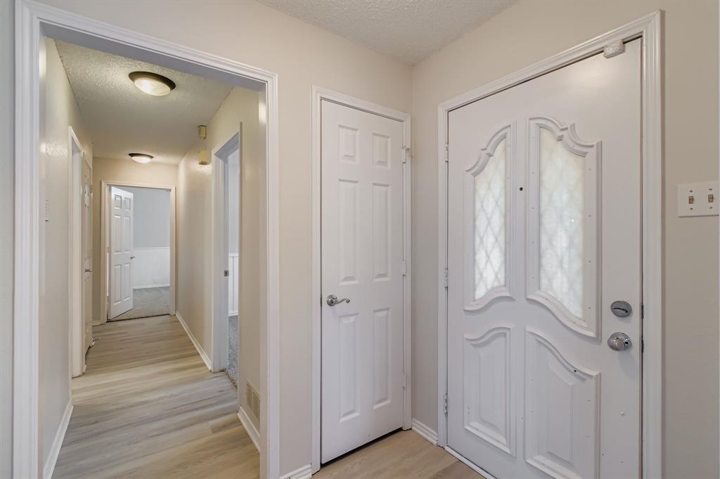 Bryan Place In Cedars Rev - Residential