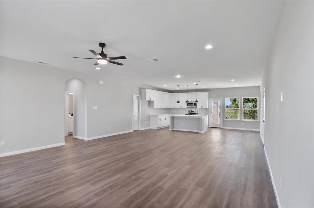 497 Private Road 7413