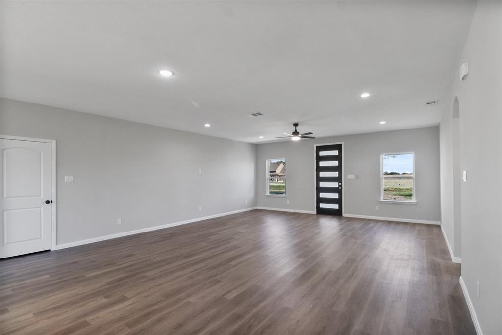 497 Private Road 7413
