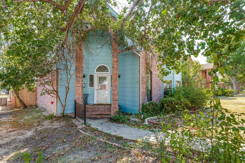 2315 Cuesta Lane