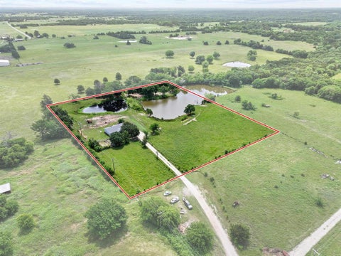 Photo of 25172 US Highway 377, Whitesboro, TX 76273 (MLS # 21274192)