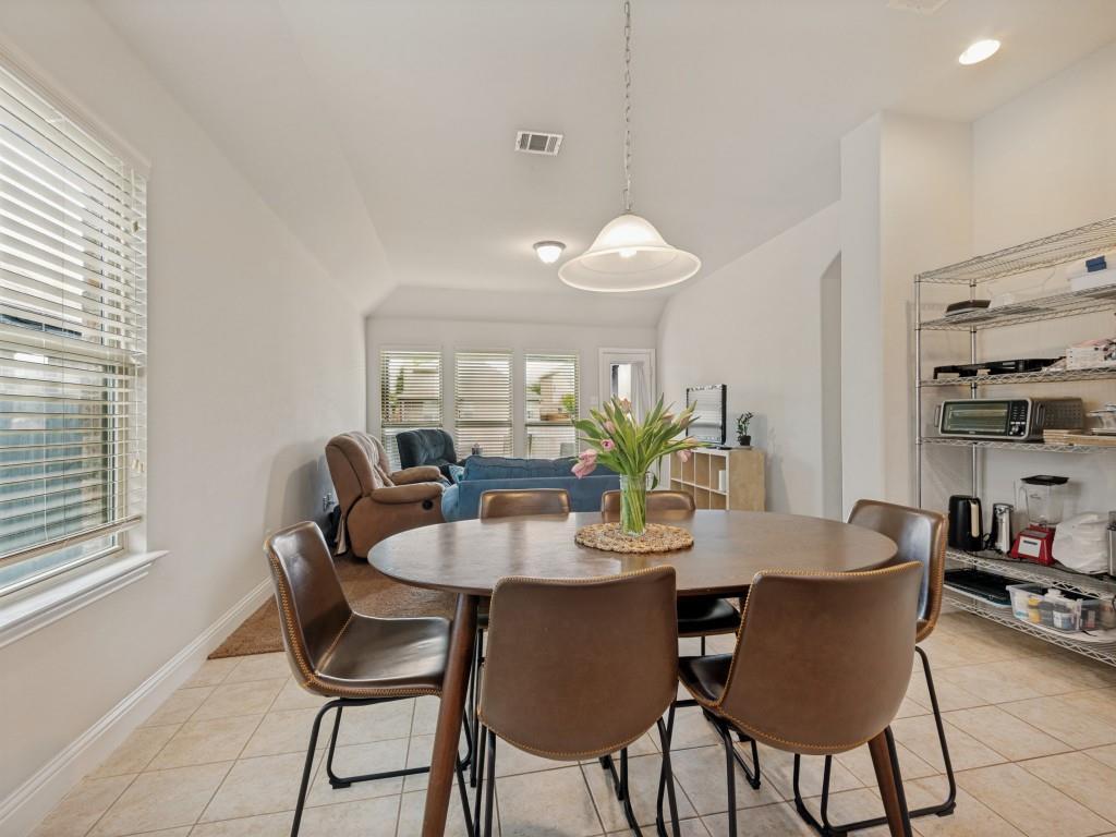 Rolling Mdws East - Residential
