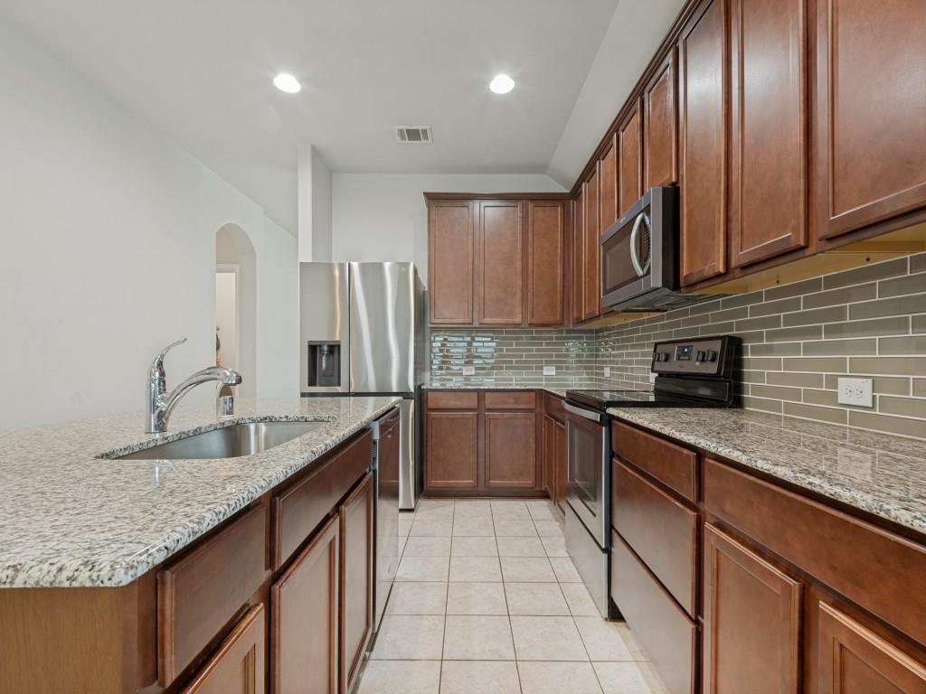 Rolling Mdws East - Residential