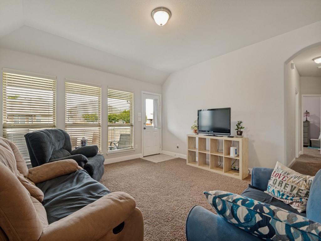 Rolling Mdws East - Residential