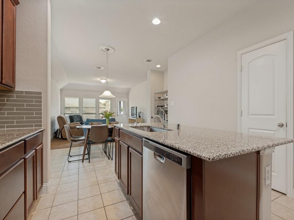 Rolling Mdws East - Residential