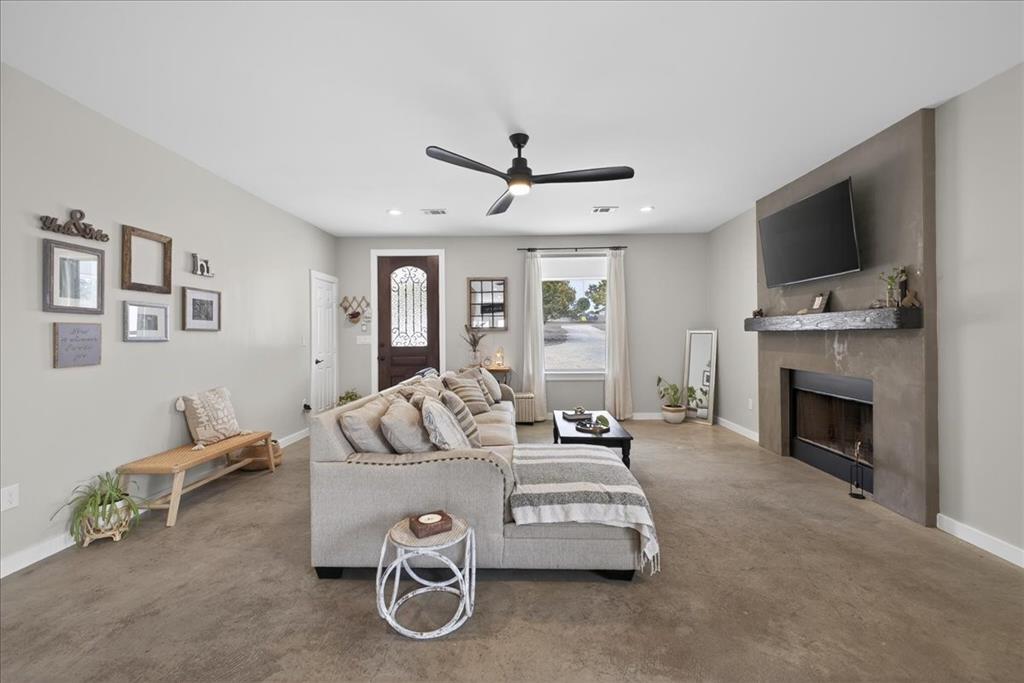 1301 Private Road 34