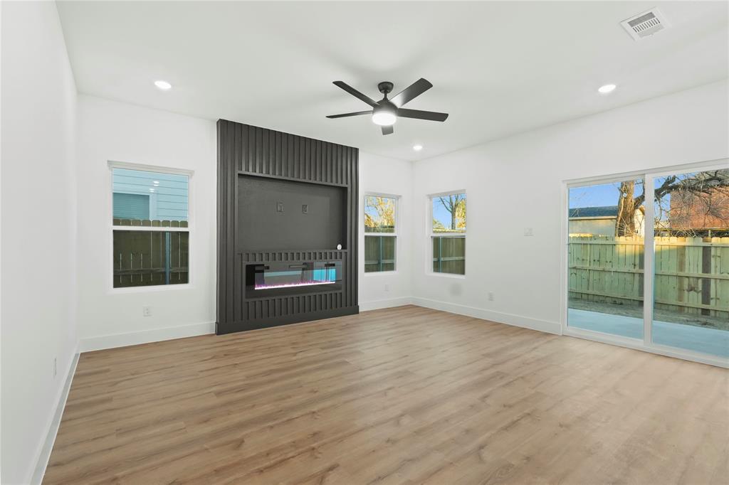 Brown Harris - Residential