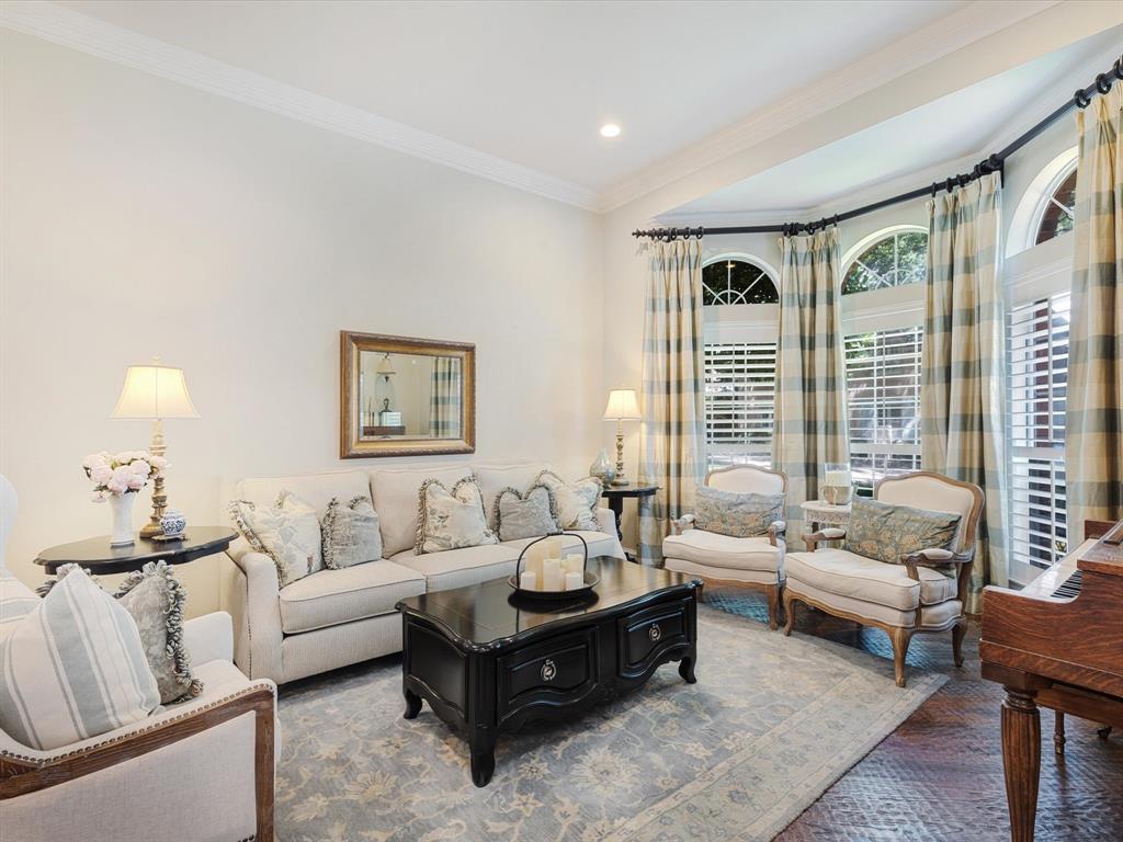 2607 Lexington Place