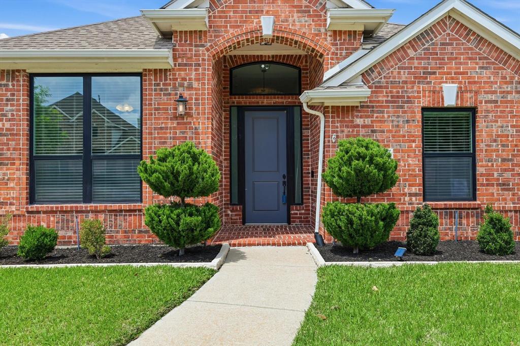 5816 Bentley Lane