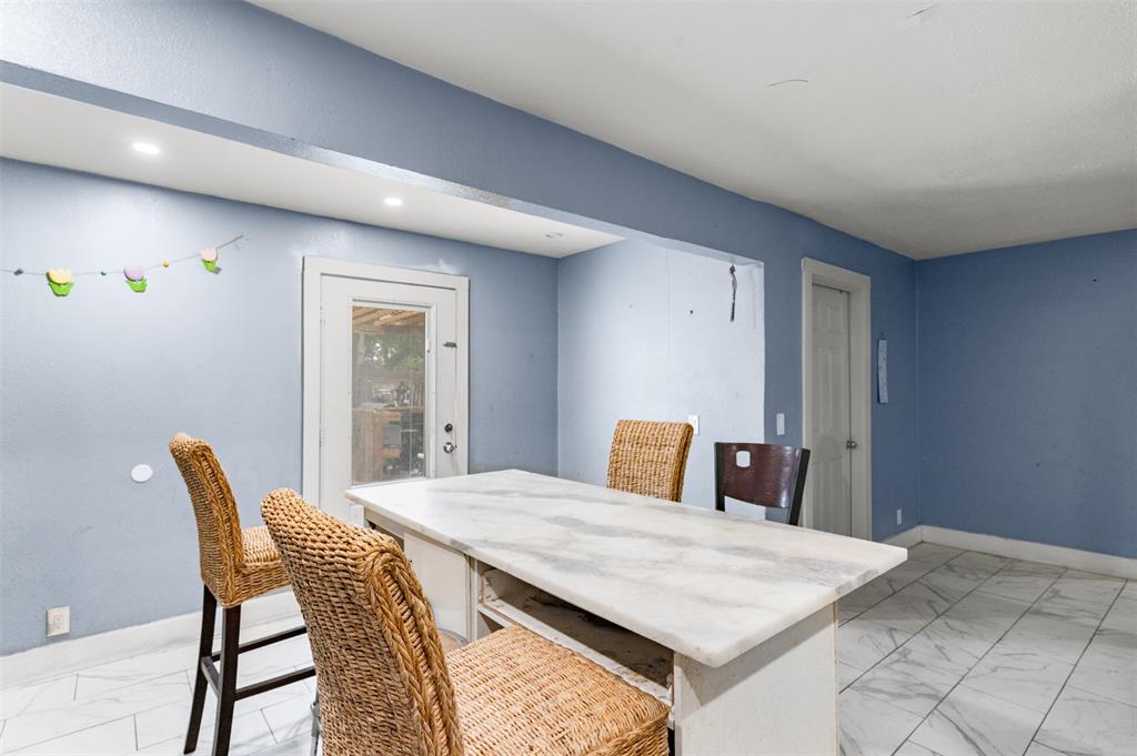 Madison 02 - Residential Income