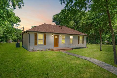1161 CR 2610 Road Bonham TX 75418