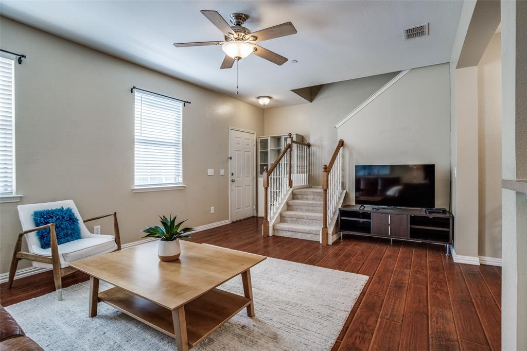 Pasquinellis Village On The Green - Residential