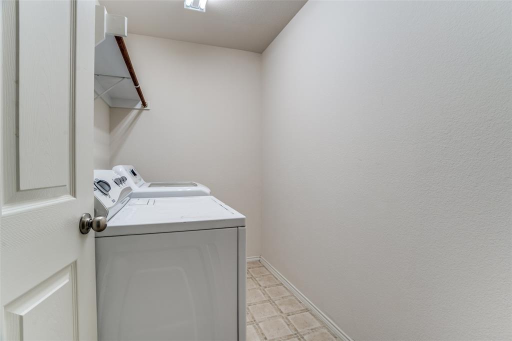 Pasquinellis Village On The Green - Residential