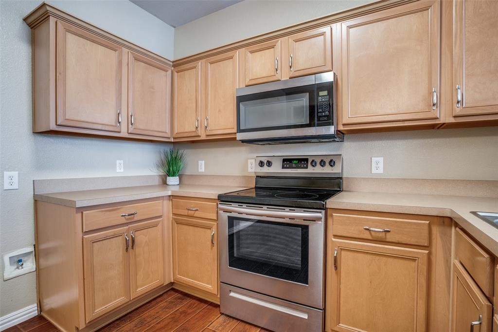 Pasquinellis Village On The Green - Residential